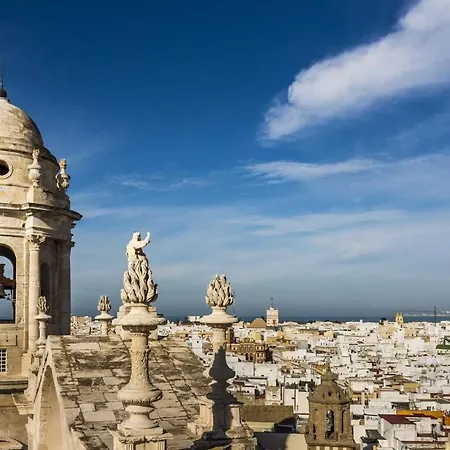 Atico Con Esplendida Terraza شقة كاديز